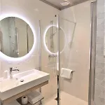Hotel Montaigne 3*