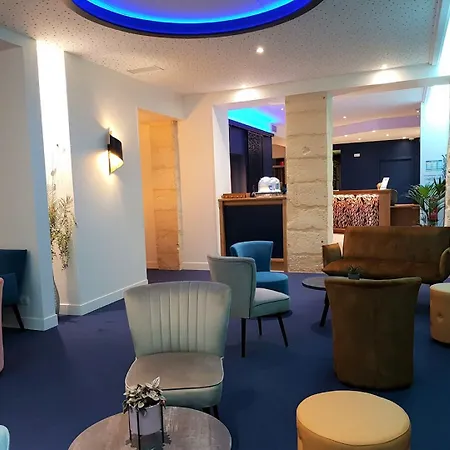 Отель Montaigne Сарла-ла-Канеда