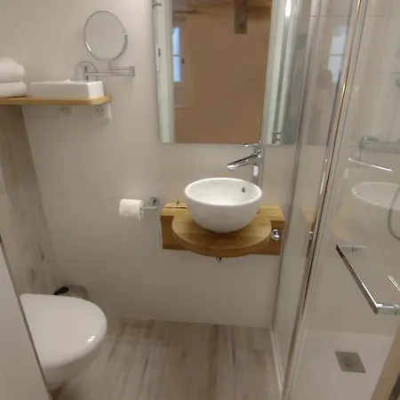 Montaigne Сарла-ла-Канеда